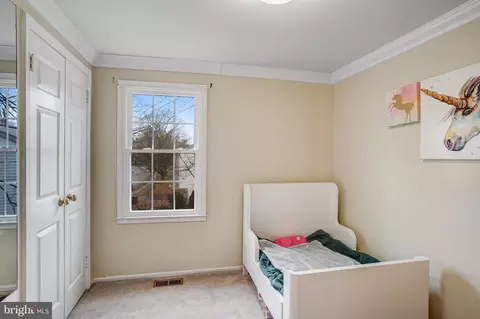 Bedroom - 4302 Cub Run Rd, Chantilly, VA 20151 photo 3 of 5