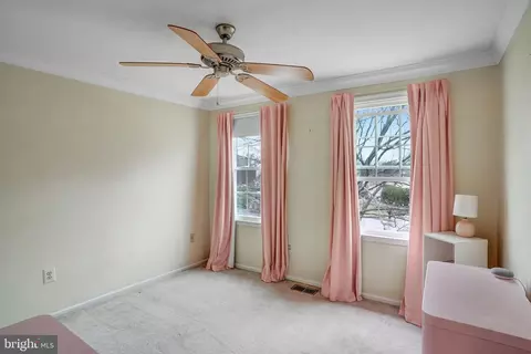 Bedroom - 4302 Cub Run Rd, Chantilly, VA 20151 photo 2 of 5