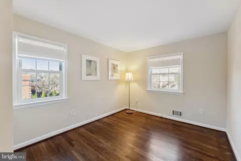 Bedroom - 6716 Melrose Dr, Mclean, VA 22101 photo 4 of 5