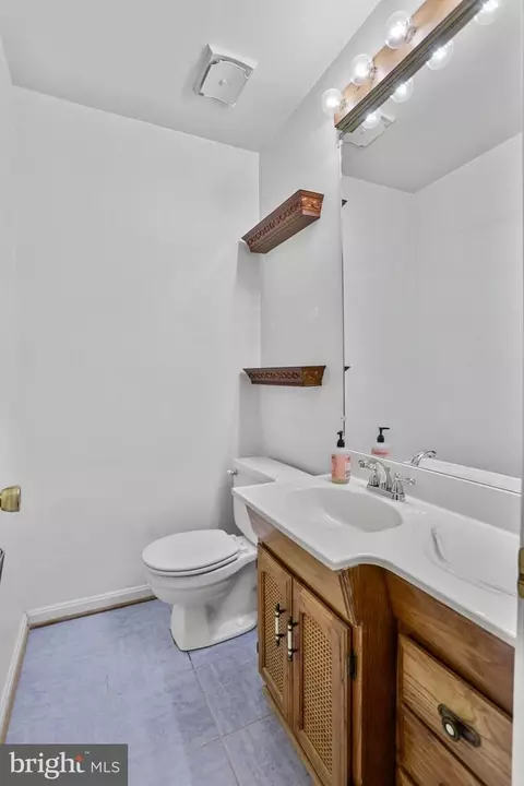 4517 Lees Corner Rd, Chantilly, VA 20151 photo 14