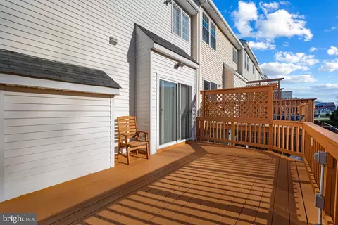 6365 Regal Oak Dr, Springfield, VA 22152 photo 23