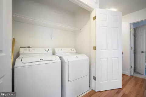 6365 Regal Oak Dr, Springfield, VA 22152 photo 17