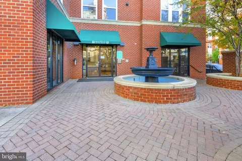 2655 Prosperity Ave #313, Fairfax, VA 22031