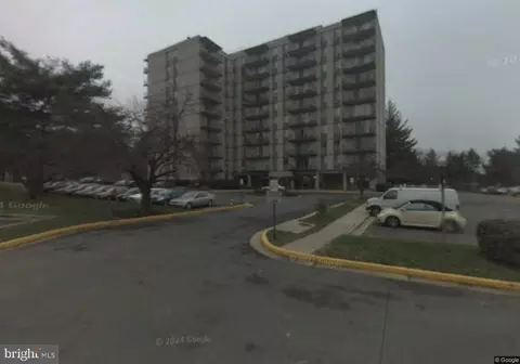 3245 Rio Dr #912, Falls Church, VA 22041