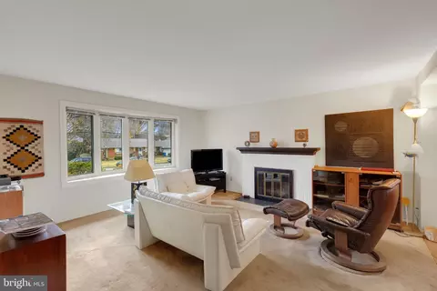 5309 Ferndale St, Springfield, VA 22151 photo 4