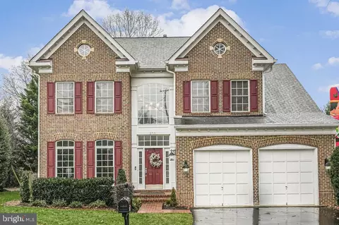 2731 Oakton Park Ct, Vienna, VA 22181