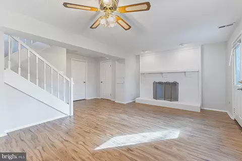 Living - 8031 Orange Plank Rd, Springfield, VA 22153 photo 5 of 5