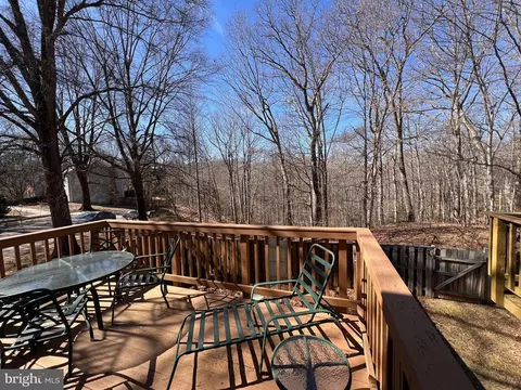 Exterior - 8031 Orange Plank Rd, Springfield, VA 22153 photo 5 of 6