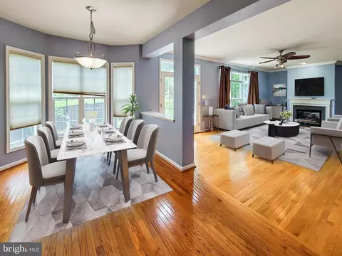 Dining - 8561 Mazzello Pl, Springfield, VA 22153 photo 2 of 2