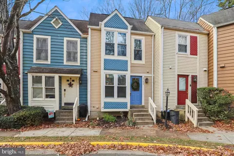 2190 Whisperwood Glen Ln, Reston, VA 20191