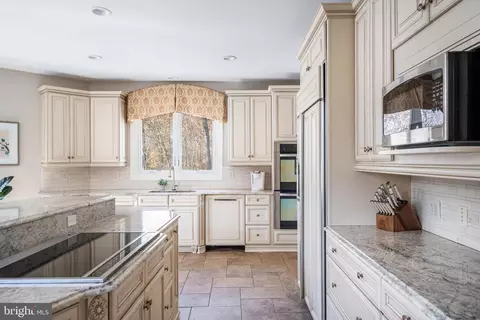 Kitchen - 12106 Walnut Branch Rd, Reston, VA 20194 photo 2 of 6