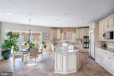 Kitchen - 12106 Walnut Branch Rd, Reston, VA 20194 photo 4 of 6