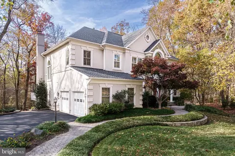 Exterior - 12106 Walnut Branch Rd, Reston, VA 20194 photo 3 of 14