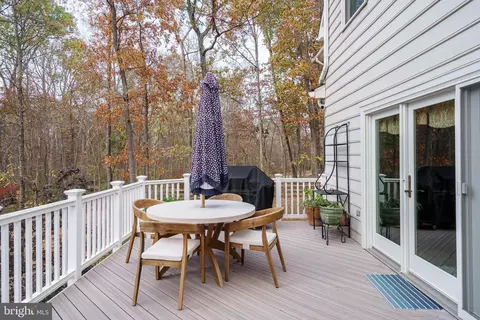 Exterior - 12106 Walnut Branch Rd, Reston, VA 20194 photo 6 of 14