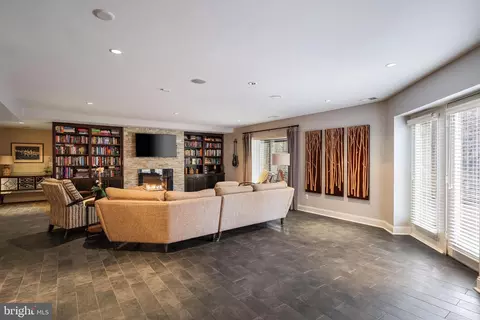 Living - 12106 Walnut Branch Rd, Reston, VA 20194 photo 6 of 7