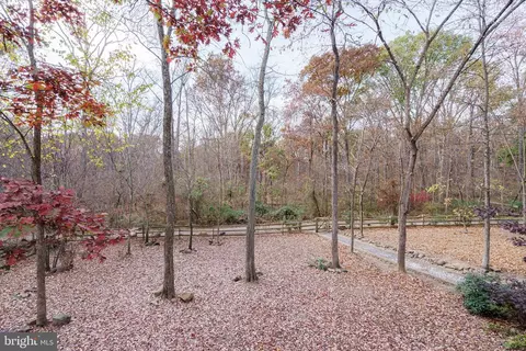 Exterior - 12106 Walnut Branch Rd, Reston, VA 20194 photo 9 of 14
