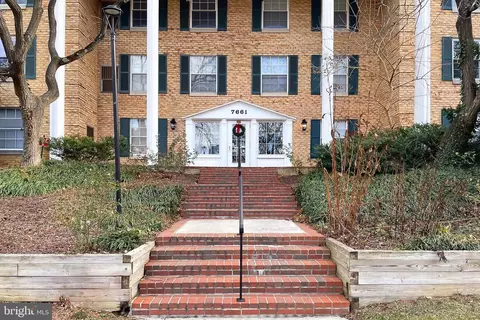 7661 Provincial Dr #211, Mclean, VA 22102