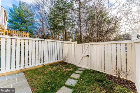 1610 Fieldthorn Dr, Reston, VA 20194 photo 46