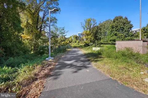 7600 Tremayne Pl #210, Mclean, VA 22102 photo 12