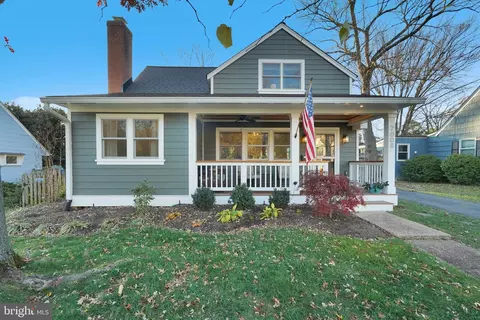 7008 Colgate Dr, Alexandria, VA 22307