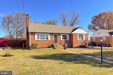 6019 Hanover Ave, Springfield, VA 22150
