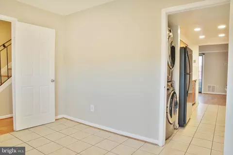 2103 Mager Dr, Herndon, VA 20170 photo 5