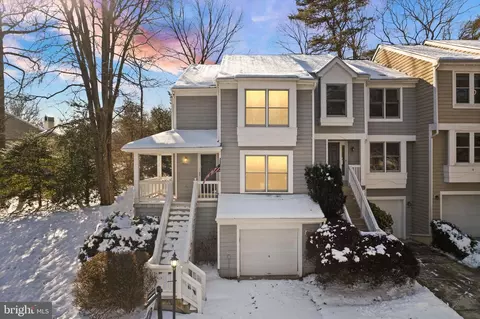 1443 Newport Spring Ct, Reston, VA 20194