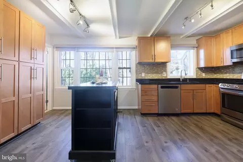 Kitchen - 7914 Saint George Ct, Springfield, VA 22153 photo 1 of 4