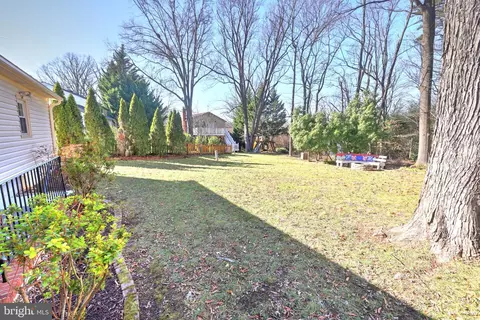 Exterior - 7914 Saint George Ct, Springfield, VA 22153 photo 3 of 7