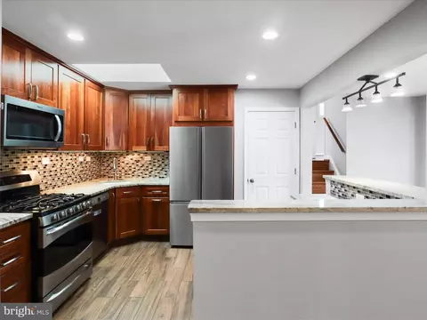 6817 Cabin John Rd, Springfield, VA 22150 photo 17