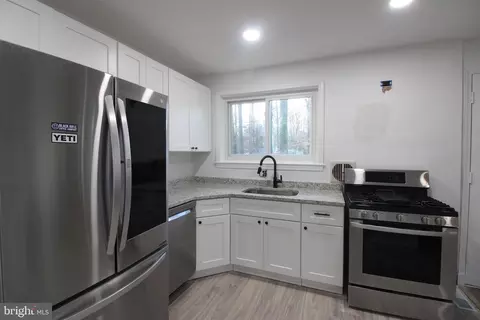 5426 Lehigh Ln, Springfield, VA 22151 photo 5