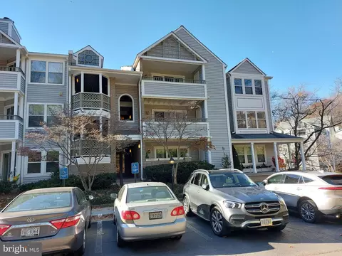 7713 Lafayette Forest Dr #33, Annandale, VA 22003