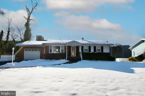 8319 Carnegie Dr, Vienna, VA 22180