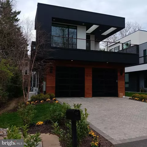 6330 Cross St, Mclean, VA 22101