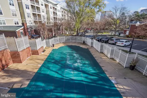 1645 International Dr #121, Mclean, VA 22102 photo 38