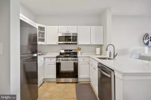 1645 International Dr #121, Mclean, VA 22102 photo 4