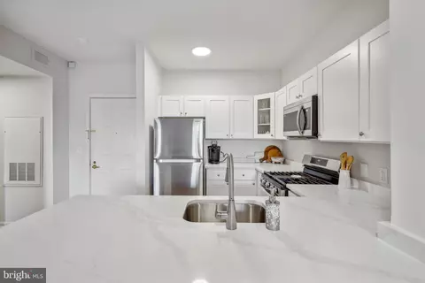 1645 International Dr #121, Mclean, VA 22102 photo 6