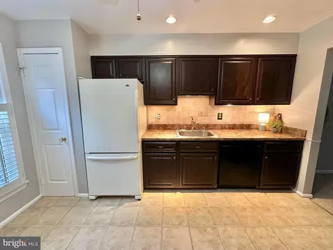 7716 Gromwell Ct, Springfield, VA 22152 photo 8