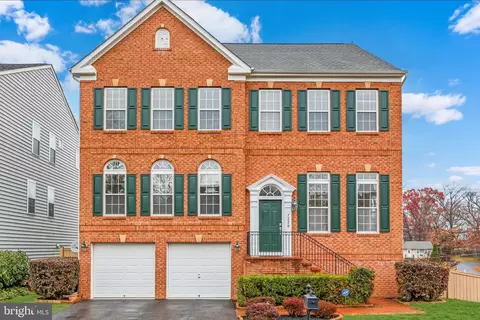 7220 Rita Gray Loop, Alexandria, VA 22315