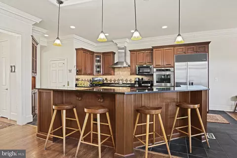 Kitchen - 7218 Farm Meadow Ct, Mclean, VA 22101 photo 1 of 7