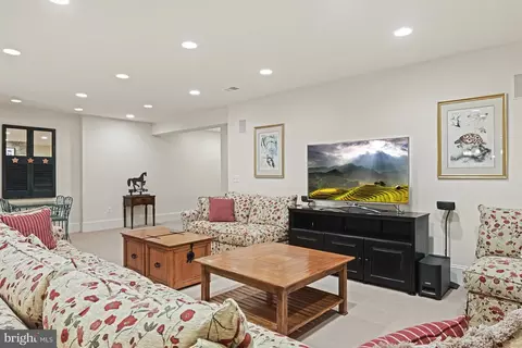 Other - 7218 Farm Meadow Ct, Mclean, VA 22101 photo 12 of 21