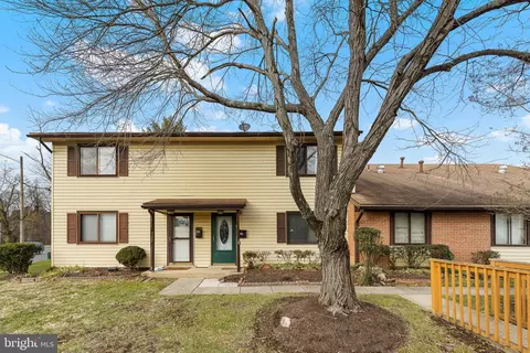 8410 Eureka Ct #103, Alexandria, VA 22309