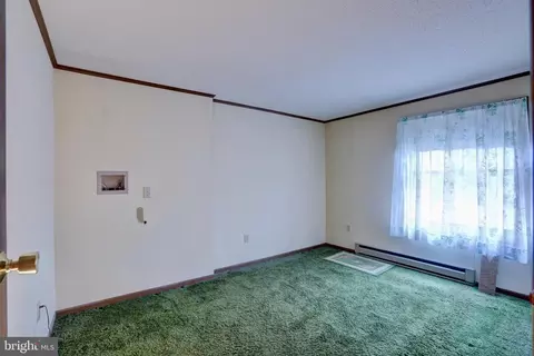 Bedroom - 816 Utterback Store Rd, Great Falls, VA 22066 photo 1 of 3