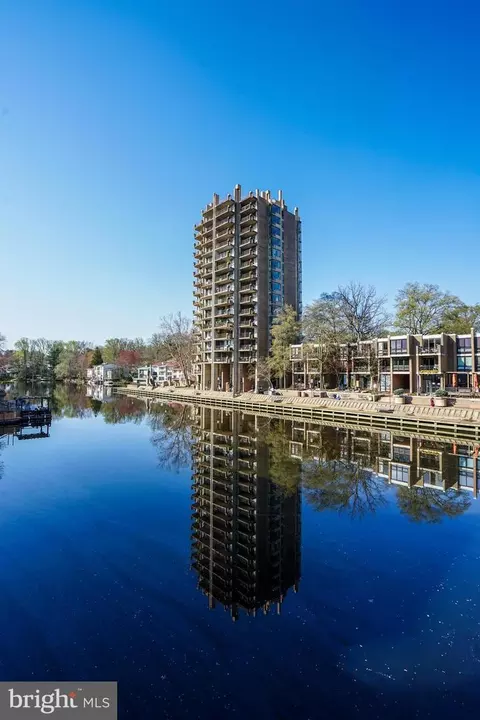 11400 Washington Plz W #803, Reston, VA 20190