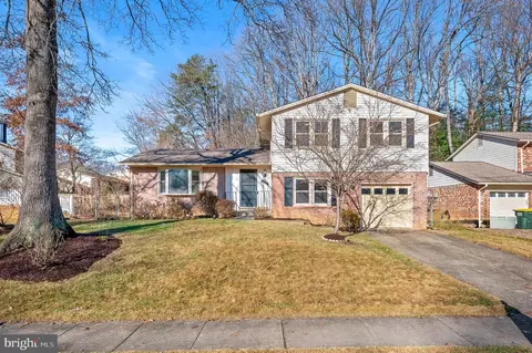 5238 Harrowby Ct, Fairfax, VA 22032