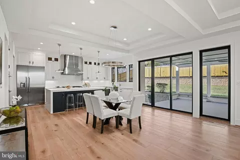 Dining - 6804 Lemon Rd, Mclean, VA 22101 photo 3 of 4