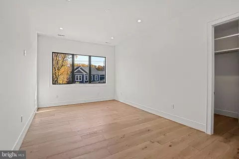 Bedroom - 6804 Lemon Rd, Mclean, VA 22101 photo 11 of 16