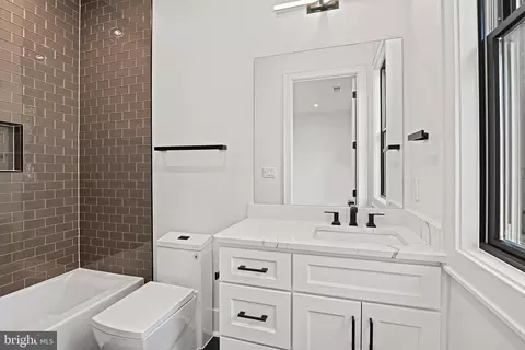 Bath - 6804 Lemon Rd, Mclean, VA 22101 photo 11 of 23