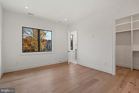 Bedroom - 6804 Lemon Rd, Mclean, VA 22101 photo 14 of 16
