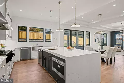 Kitchen - 6804 Lemon Rd, Mclean, VA 22101 photo 5 of 6